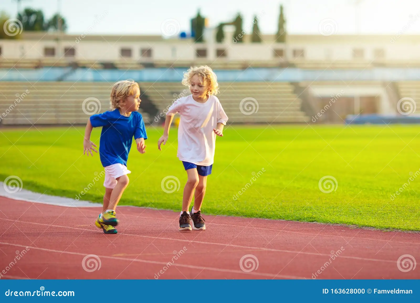 混团世界杯：张本智和遭遇首败！再次不敌恩师之子，苦战3局输球
